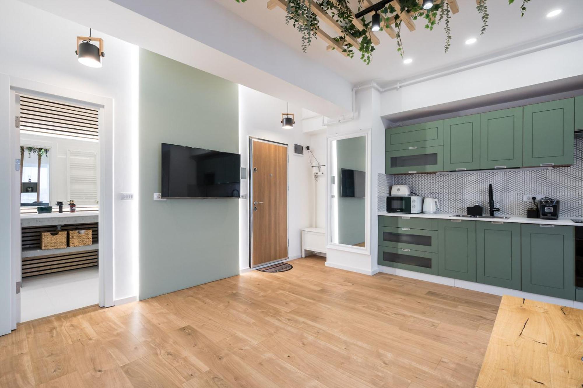 Appartement Jungle Escape - Luxe 1-Br Haven In Bucarest Extérieur photo